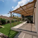 Jacuzzi La Des Charmes (adults Only) فيلة *