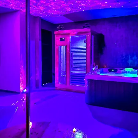 Jacuzzi La Des Charmes (adults Only) *