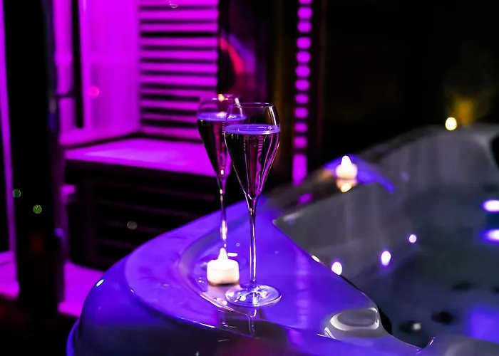 Βίλα Love Room Jacuzzi La Villa Des Charmes (Adults Only) Vias